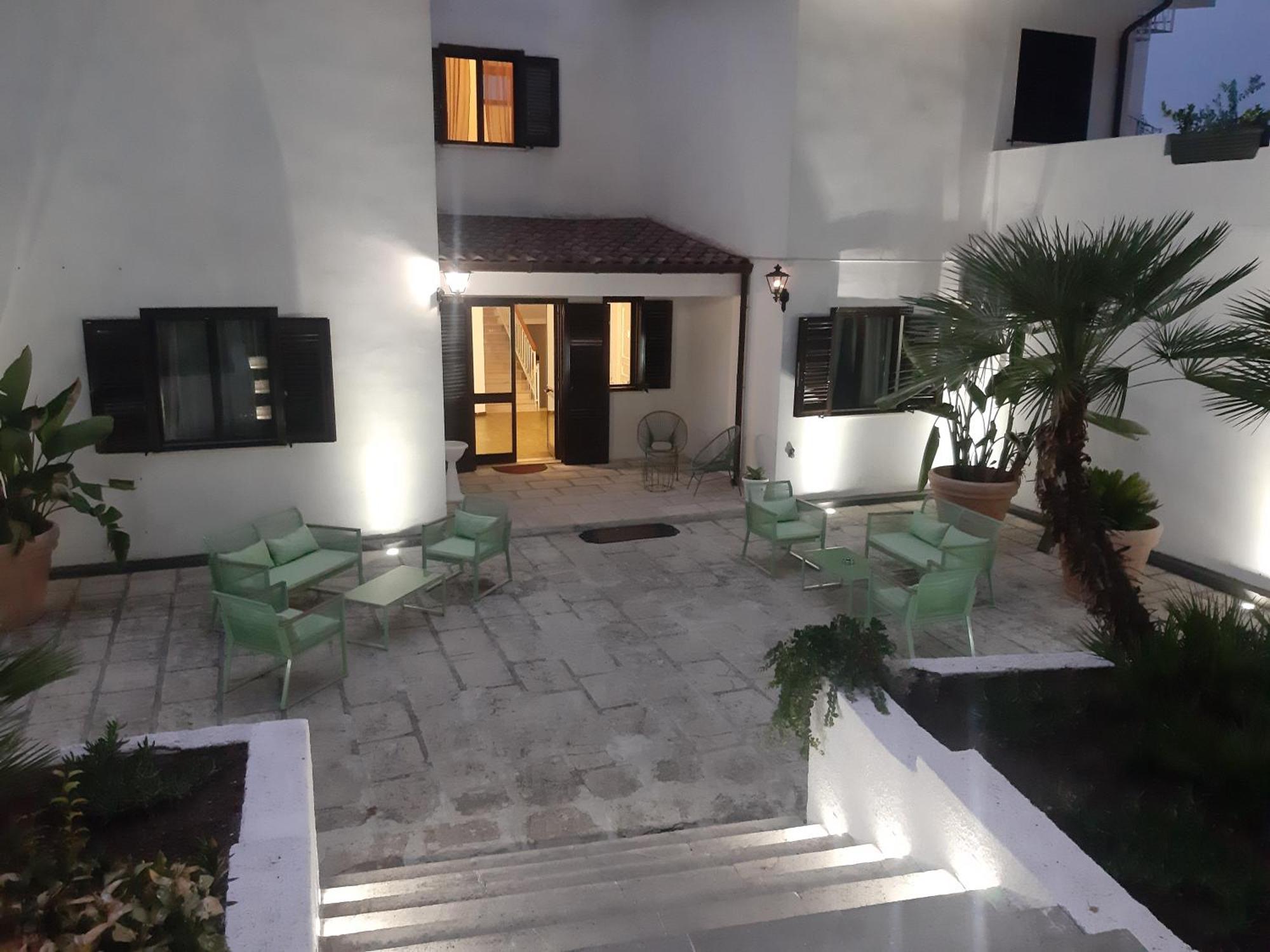 Relais Lavalle Tarente Buitenkant foto