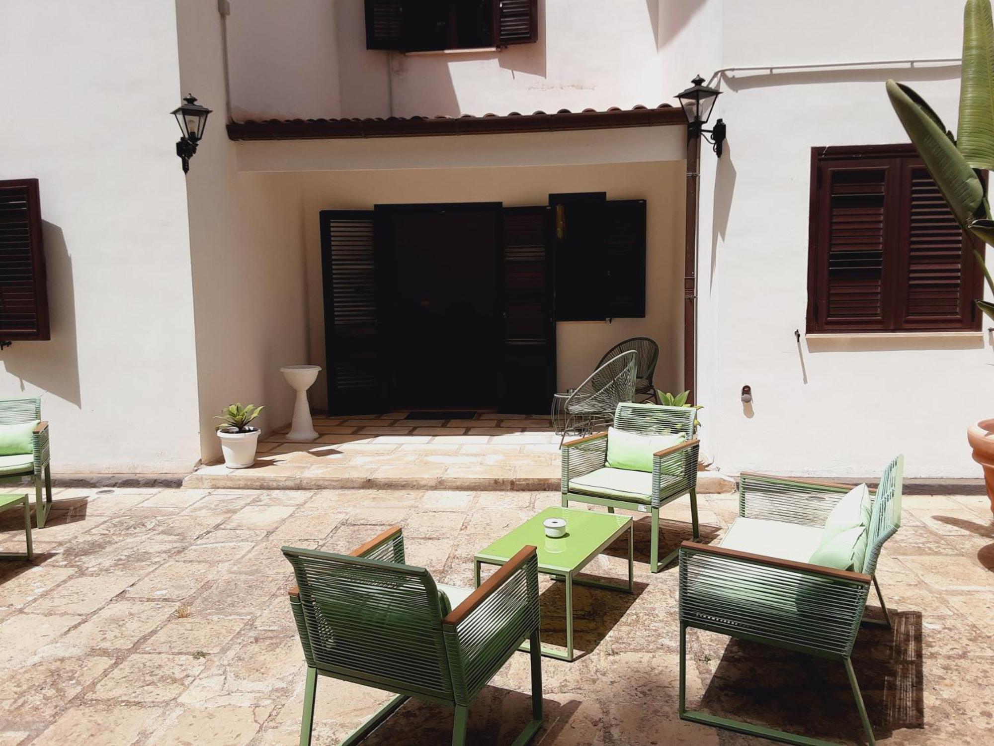 Relais Lavalle Tarente Buitenkant foto